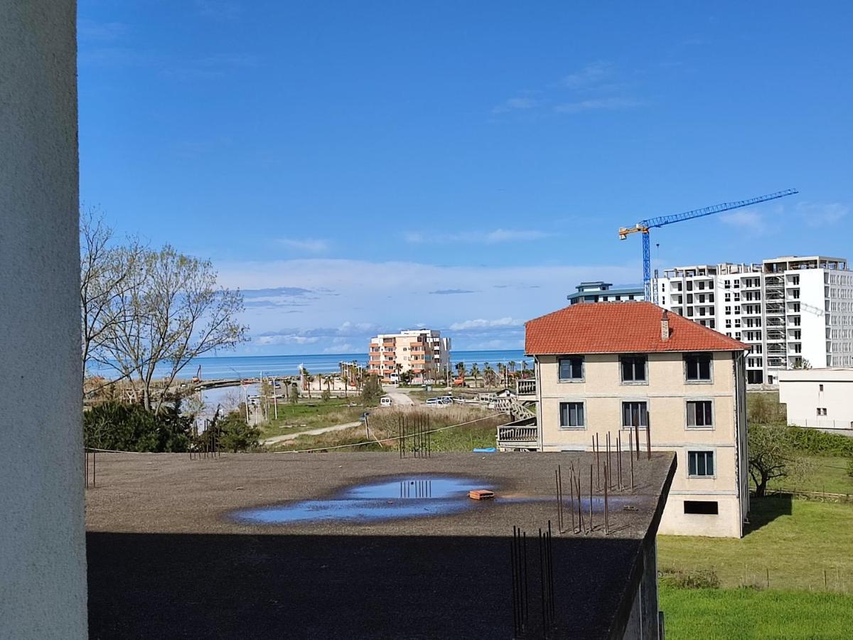 Sabi Apartment Golem Qerret Екстер'єр фото