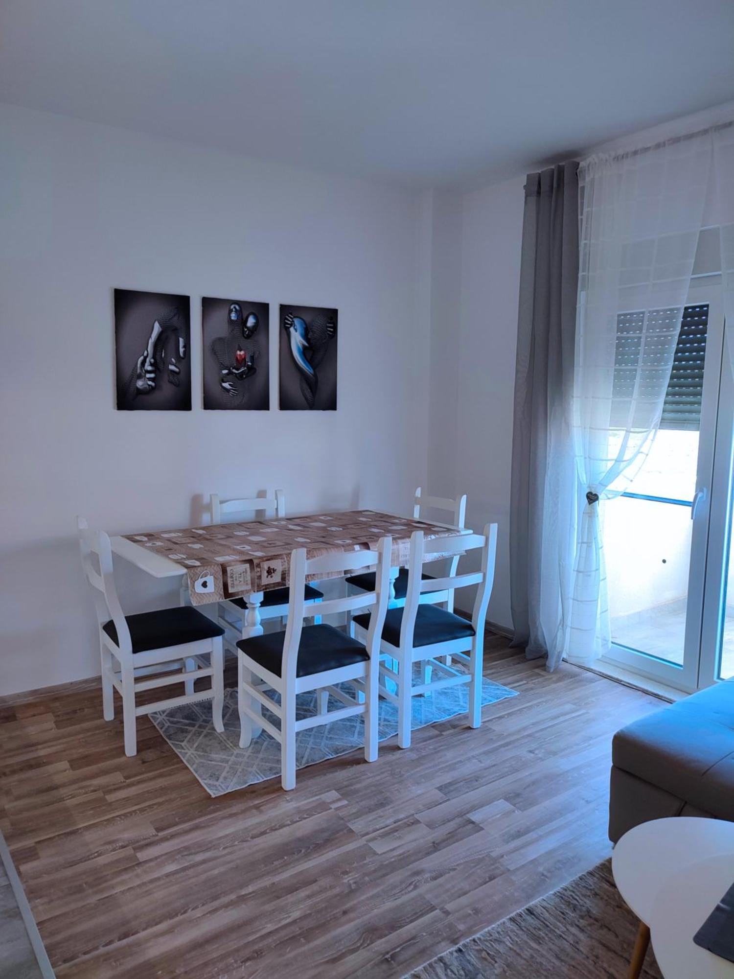 Sabi Apartment Golem Qerret Екстер'єр фото